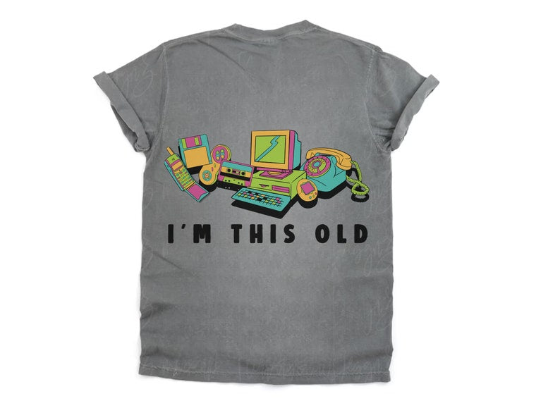 Vintage 2000 Shirt – Classic Y2K Retro Tee for Women – Nostalgic Birthday Gift